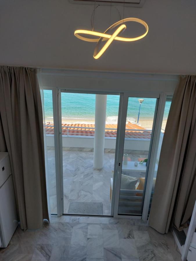 Nefeli Seaside Apartments Полихроно Экстерьер фото